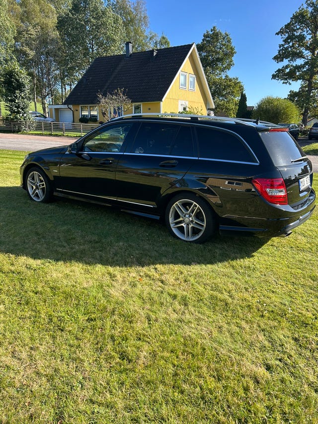Mercedes-Benz C220 2012