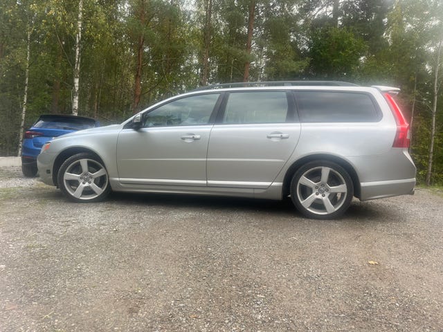Volvo V70 2010