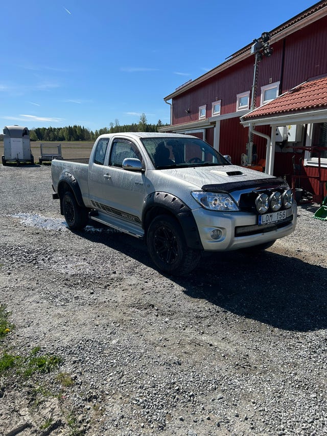 Toyota HiLux 2011