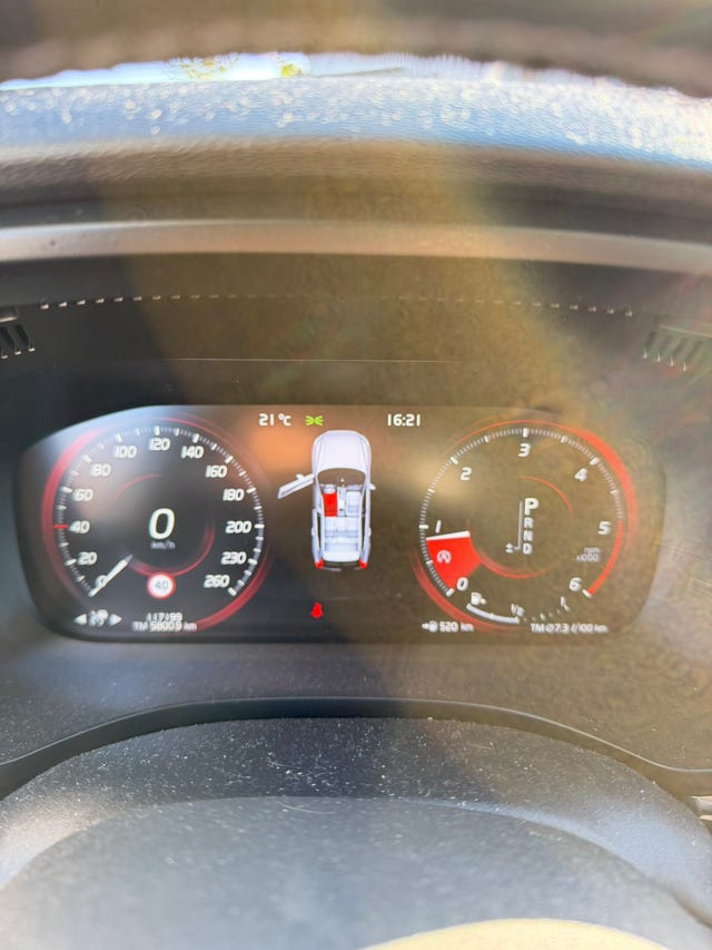 Volvo XC60 2020 – bild 2