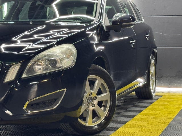 Volvo V60 2012 – bild 2
