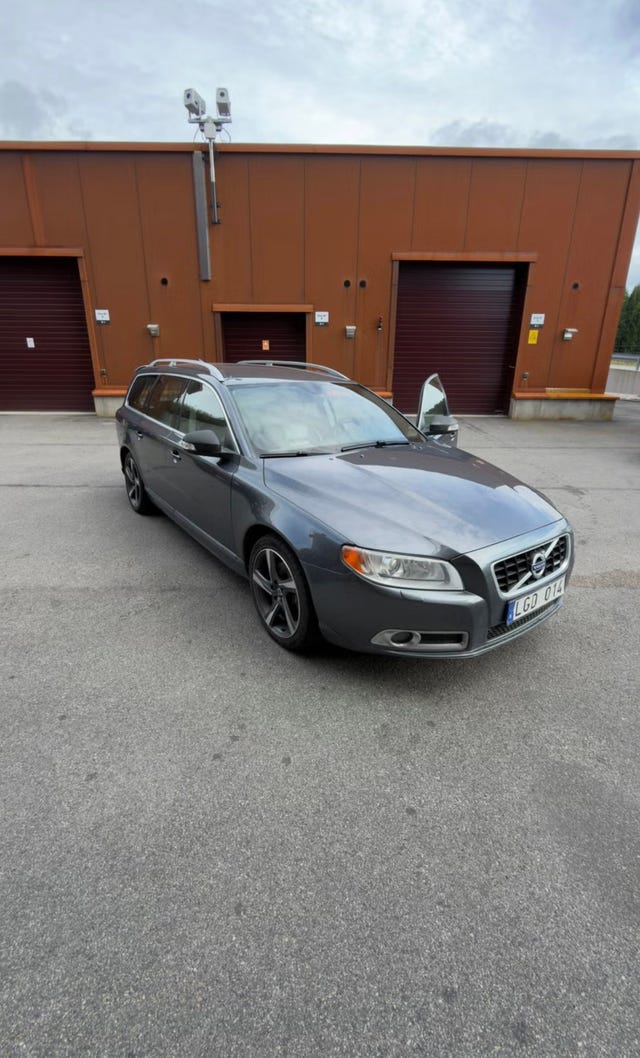Volvo V70 2011