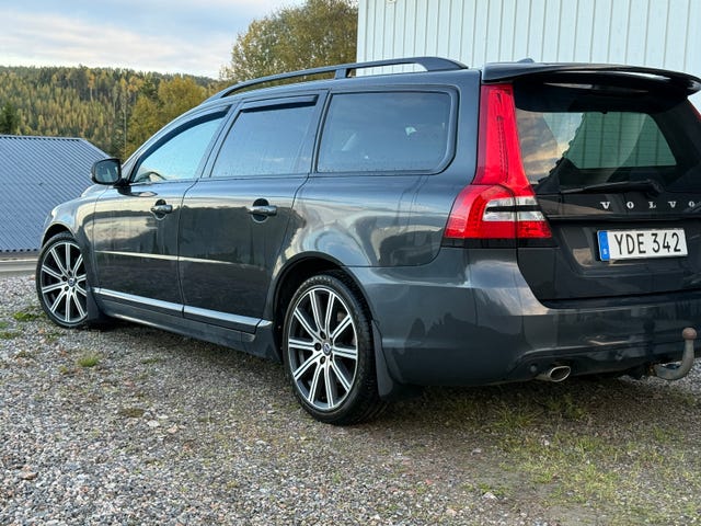 Volvo V70 2016