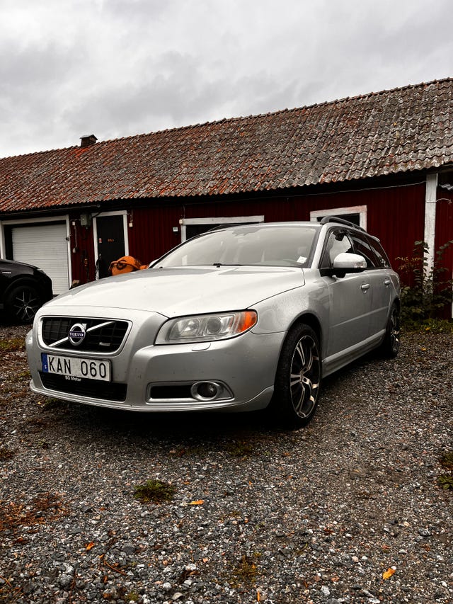Volvo V70 2010