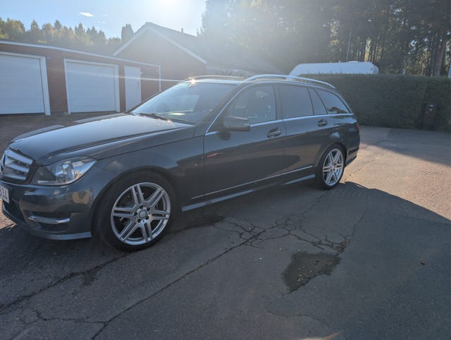 Mercedes-Benz C220 2013 – bild 3