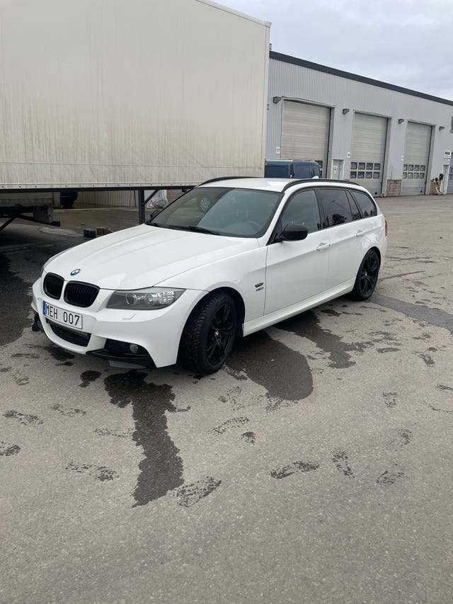 BMW 320d 2012 – bild 2