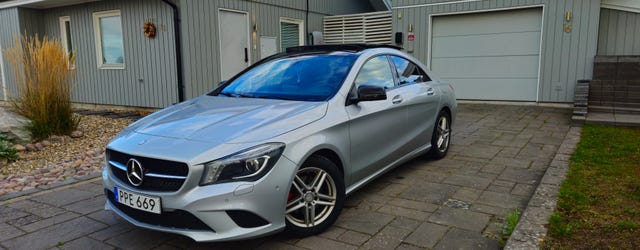 Mercedes-Benz CLA 200 2015