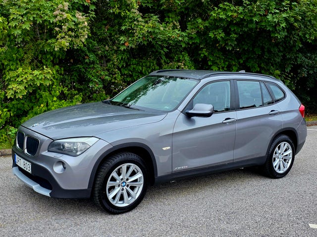 BMW X1 2011