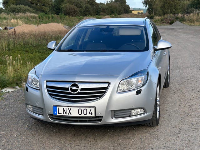 Opel Insignia 2011