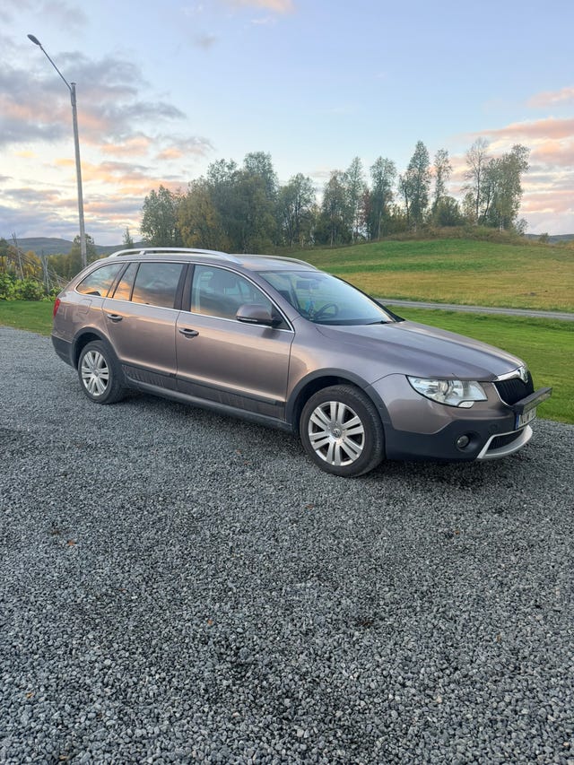 Skoda Superb 2013