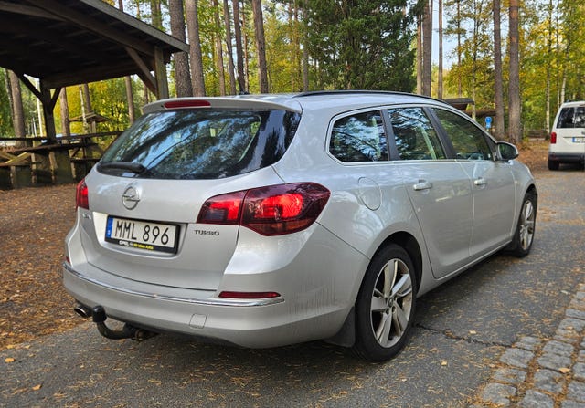 Opel Astra 2014