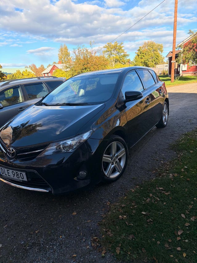 Toyota Auris 2014
