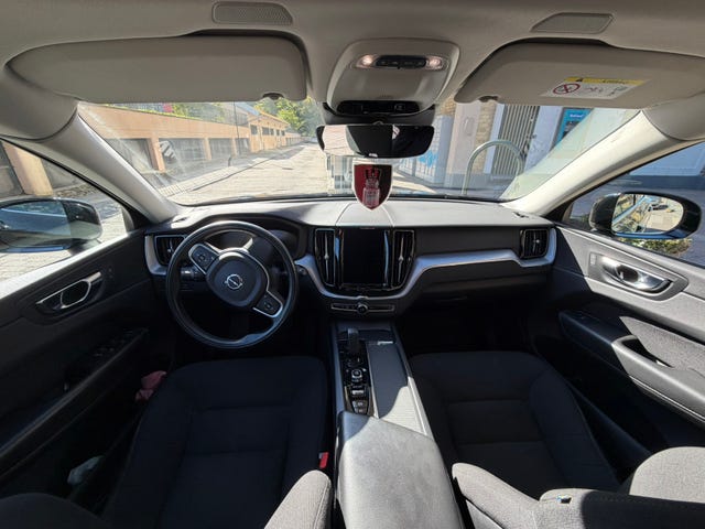 Volvo XC60 2021 – bild 3