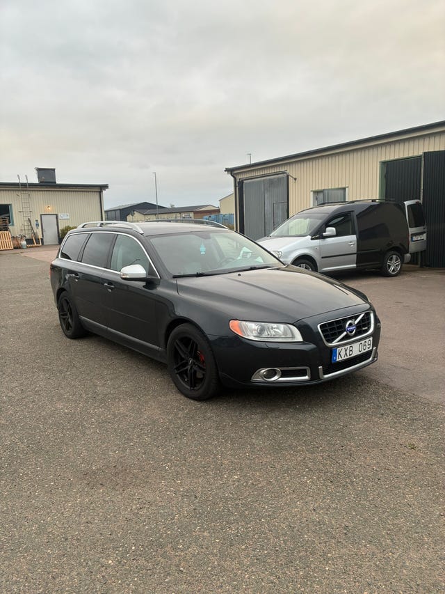 Volvo V70 2011