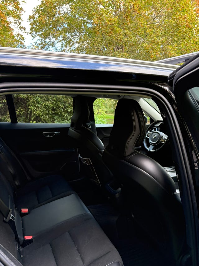 Volvo V60 Cross Country 2020 – bild 2