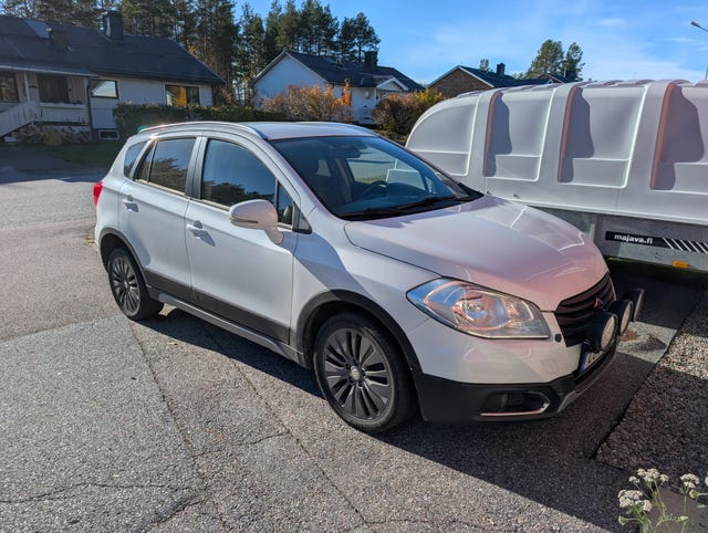 Suzuki SX4 S-Cross 2014