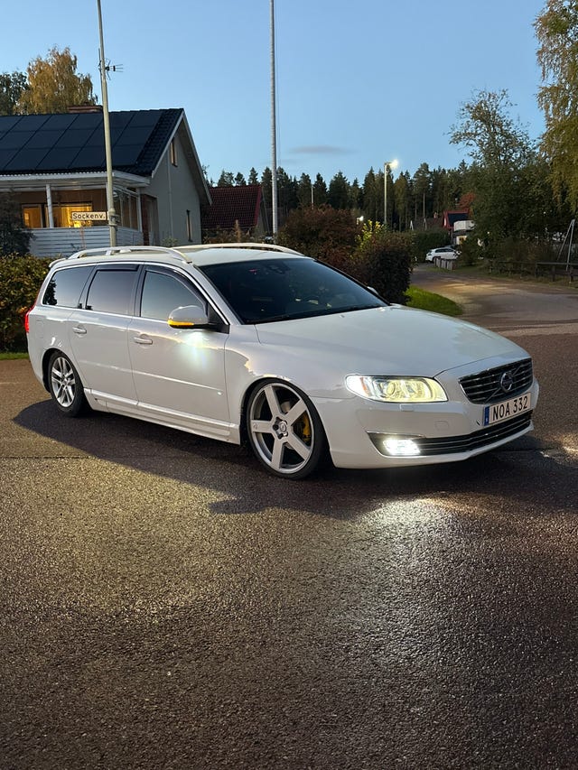 Volvo V70 2014