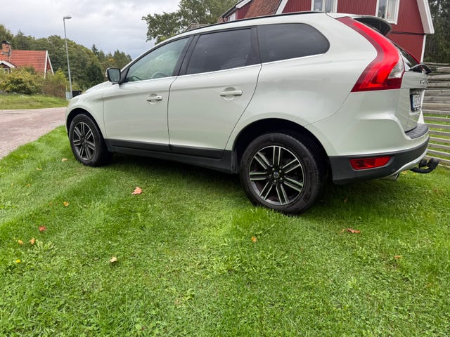 Volvo XC60 2012 – bild 2