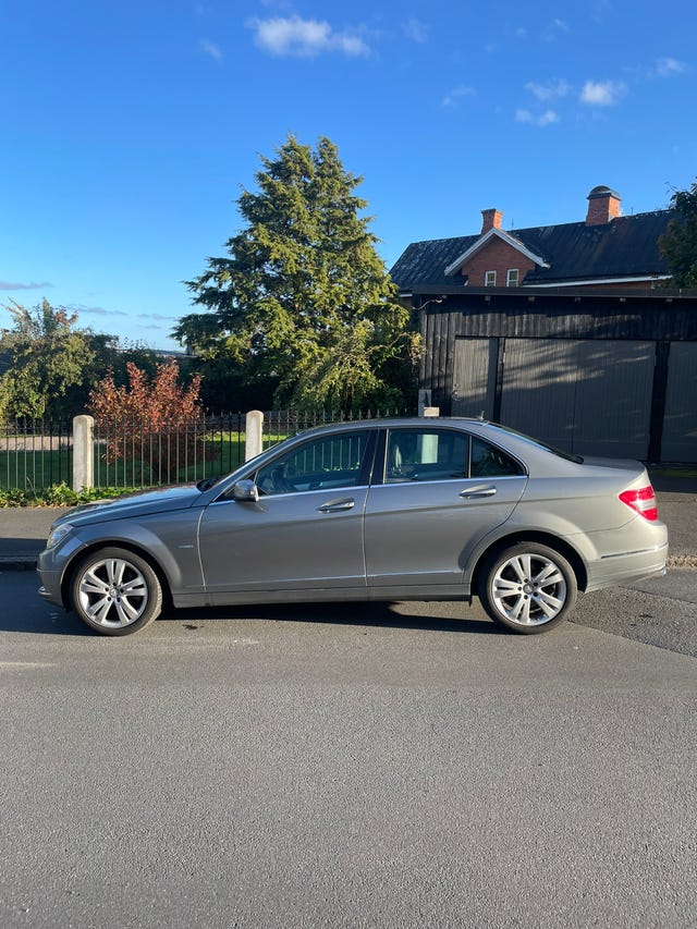 Mercedes-Benz C220 2011
