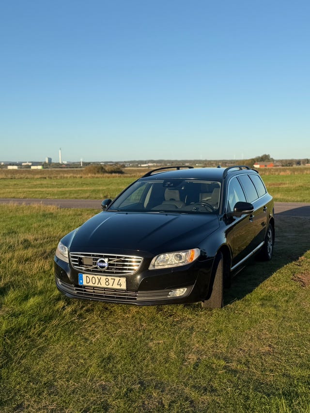 Volvo V70 2015