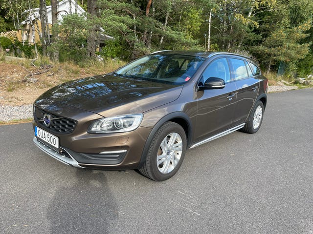Volvo V60 Cross Country 2017
