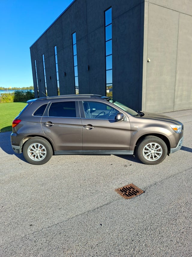 Mitsubishi ASX 2011