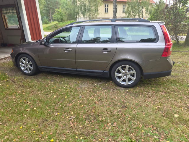 Volvo V70 2010 – bild 4