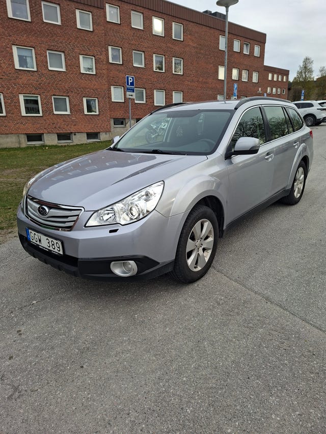 Subaru Outback 2012