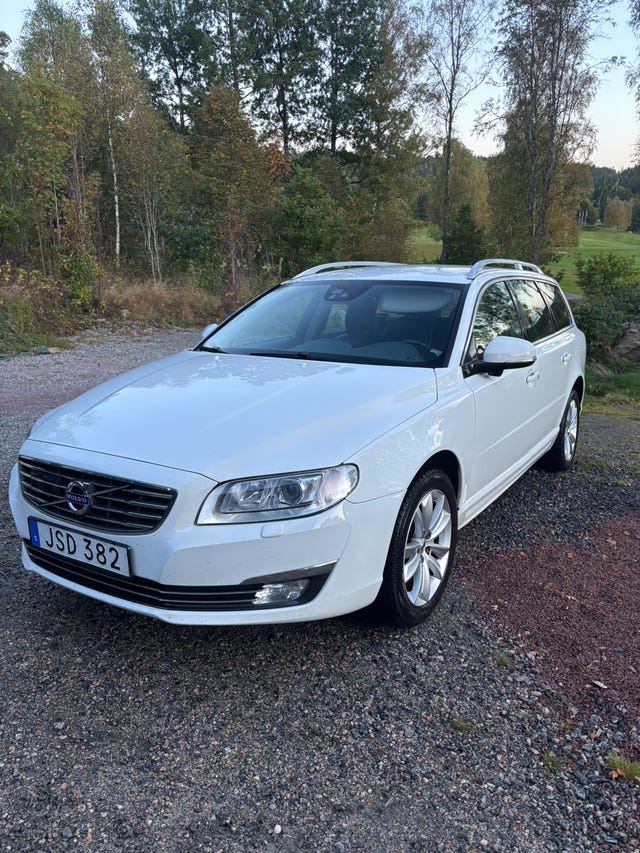 Volvo V70 2016