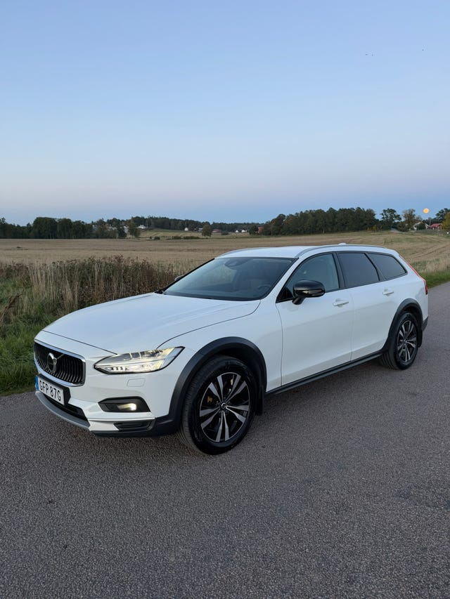 Volvo V90 Cross Country 2021