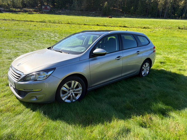 Peugeot 308 SW 2015