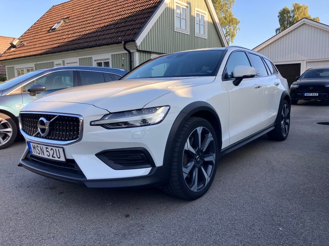 Volvo V60 Cross Country 2022
