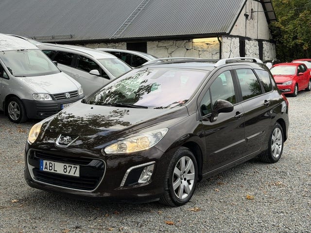 Peugeot 308 SW 2012