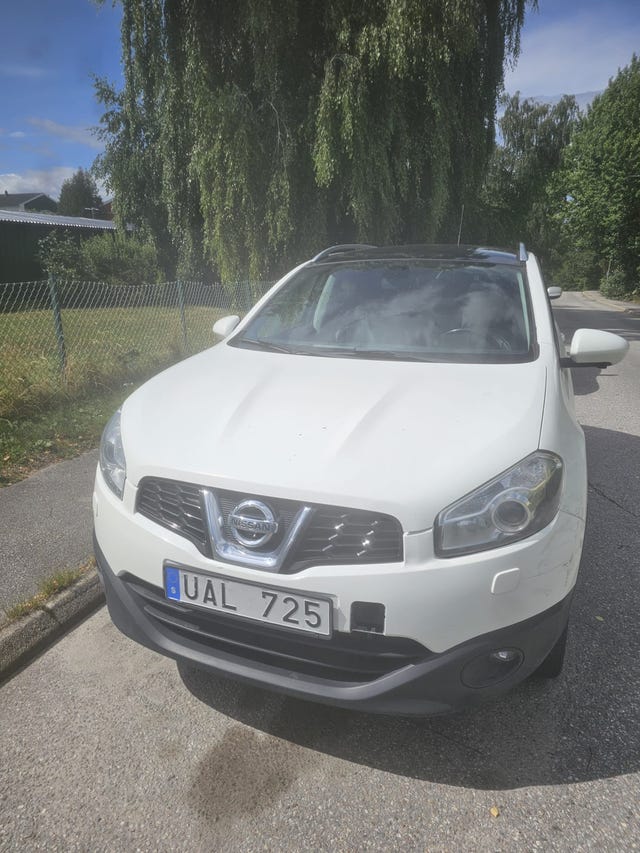 Nissan Qashqai+2 2014
