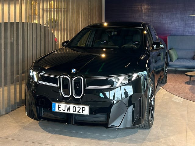 BMW iX3 2026