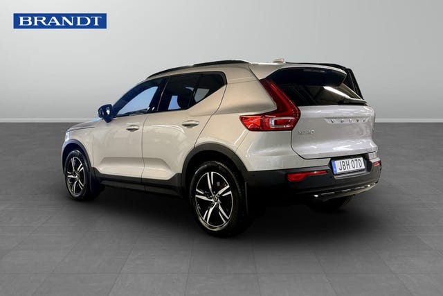 Volvo XC40 2025 – bild 2