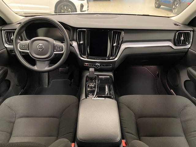 Volvo V60 2022
