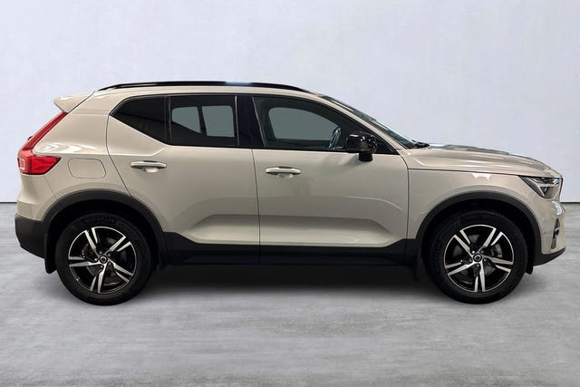 Volvo XC40 2025 – bild 3