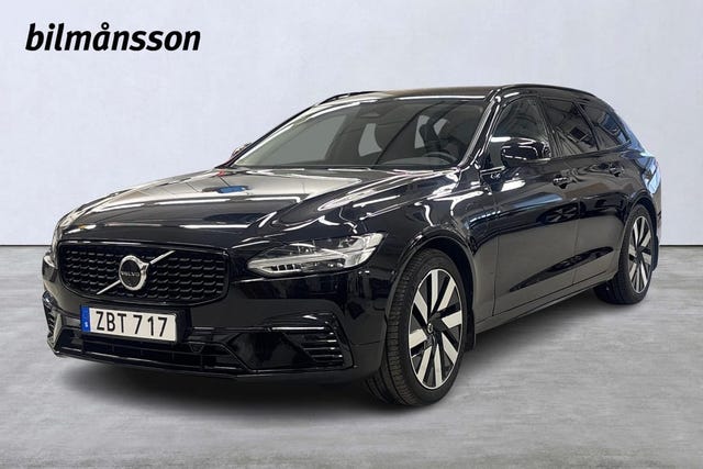 Volvo V90 2025