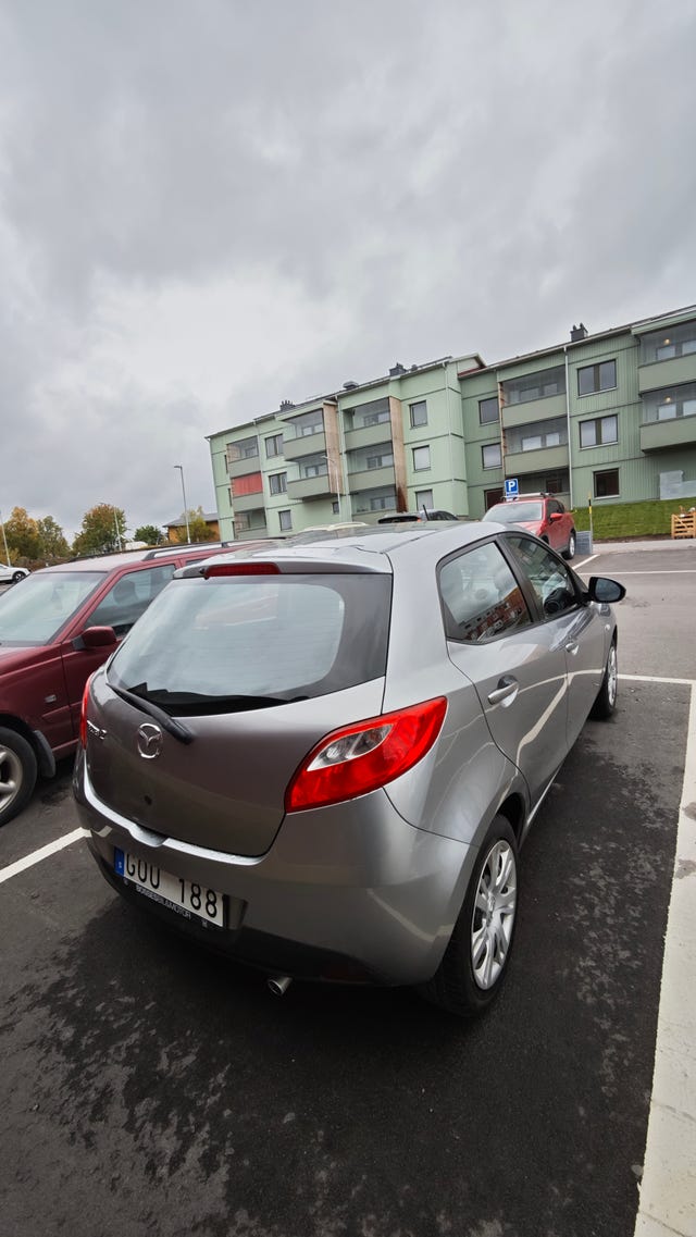 Mazda 2 2011