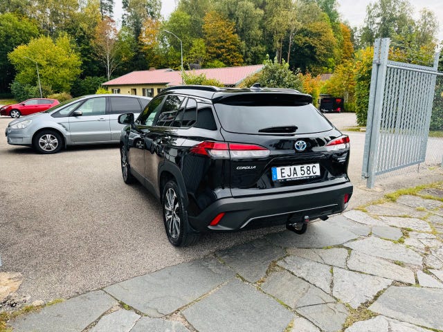 Toyota Corolla Cross 2024 – bild 4