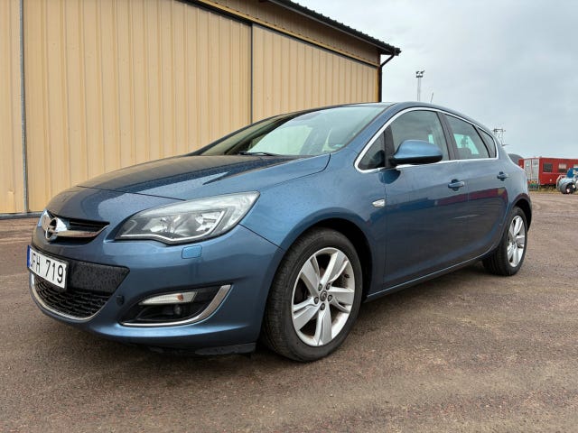 Opel Astra 2013