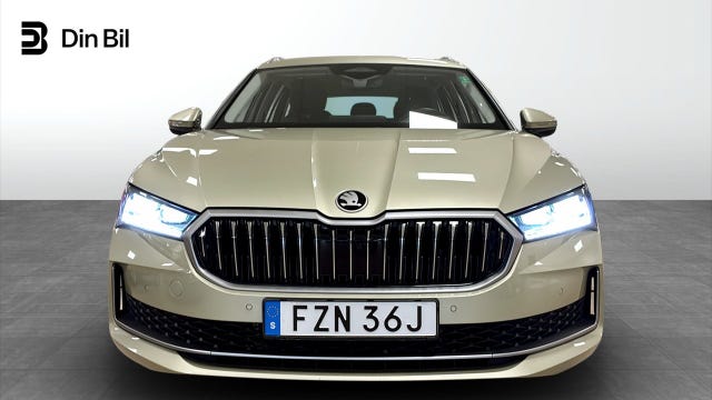 Skoda Superb 2025 – bild 4