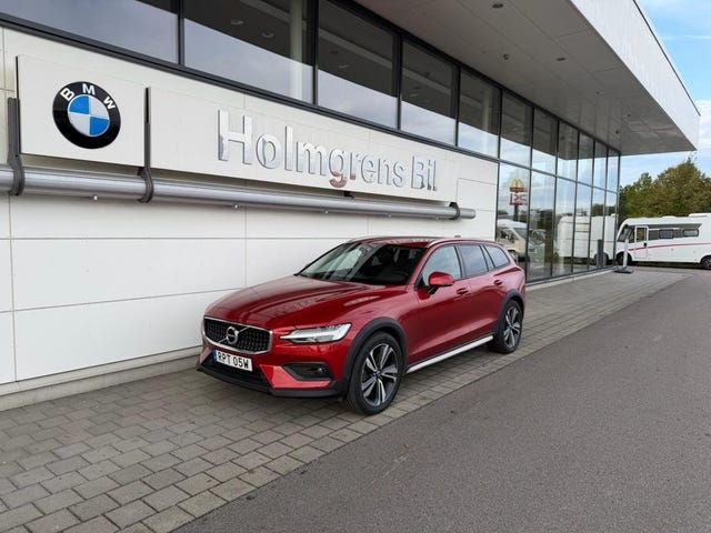 Volvo V60 Cross Country 2021