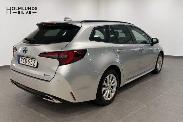 Toyota Corolla 2024 – bild 3