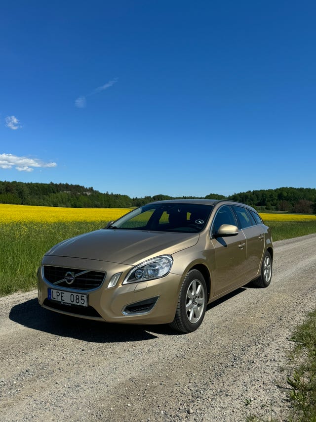 Volvo V60 2011