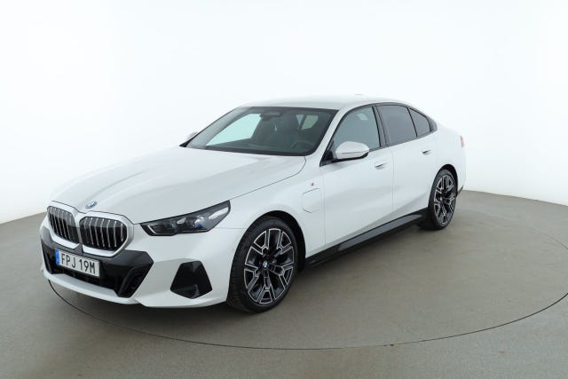 BMW 530e 2025