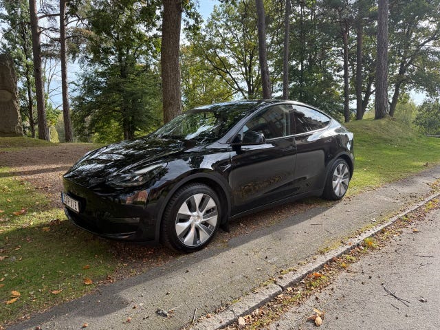 Tesla Model Y 2023