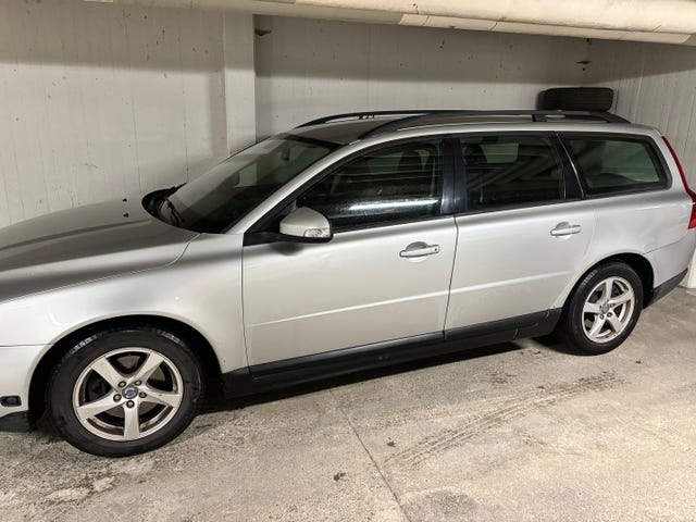Volvo V70 2010