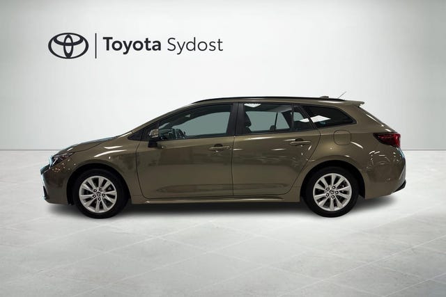 Toyota Corolla 2024 – bild 3